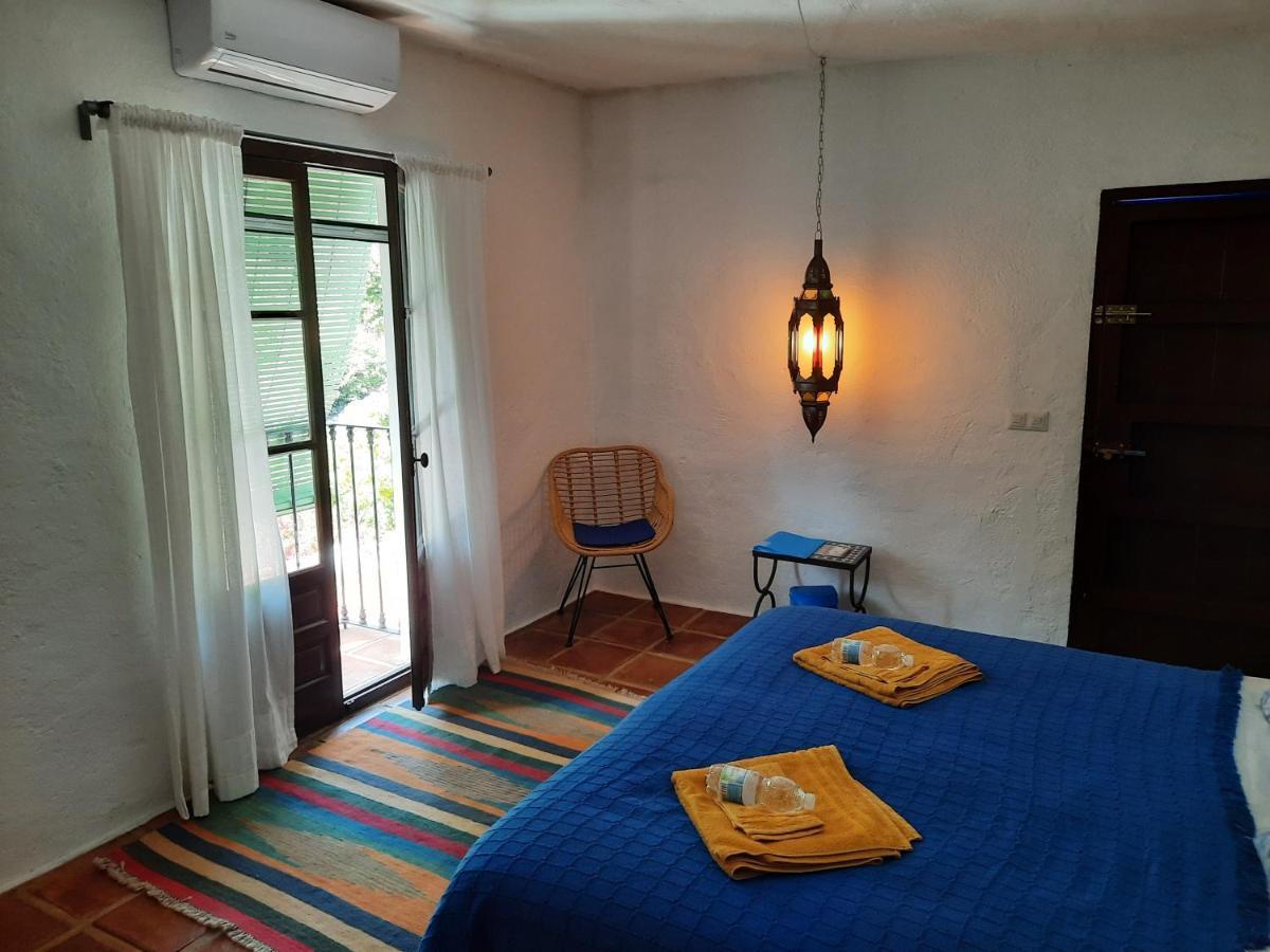Rural El Oasis Couette-café Almuñécar
